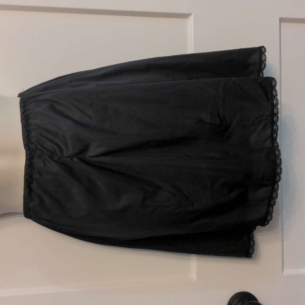 Black nylon half slip, size XSmall